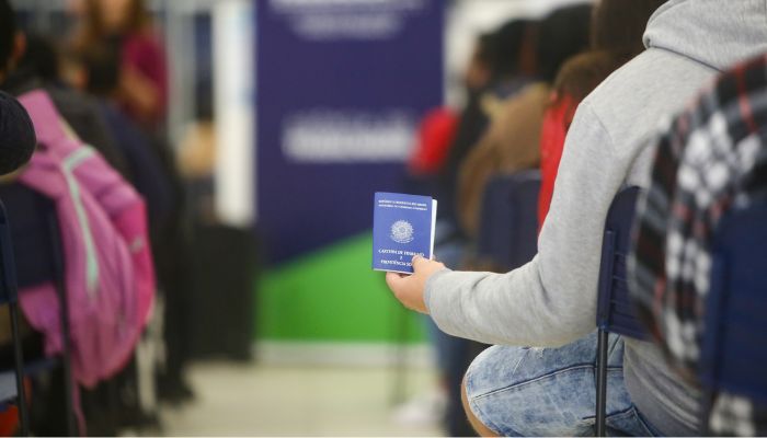  Com 21,8 mil vagas, Paraná tem oportunidades de emprego em todos os setores 